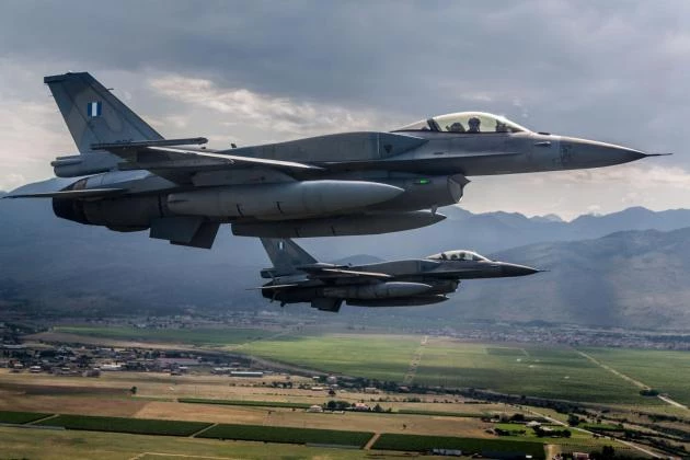 NATO: Έτσι ετοιμάζονται οι συμμαχικές δυνάμεις να υπερασπιστούν την Ανατολική Ευρώπη (βίντεο)